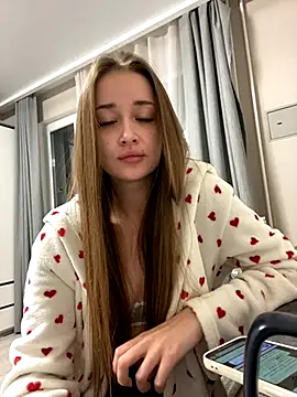 Snapshot of Angel_hotyy chatting on October 2025 05:53:01 PM Angel hotyy online show from October 2025 05:53:01 PM