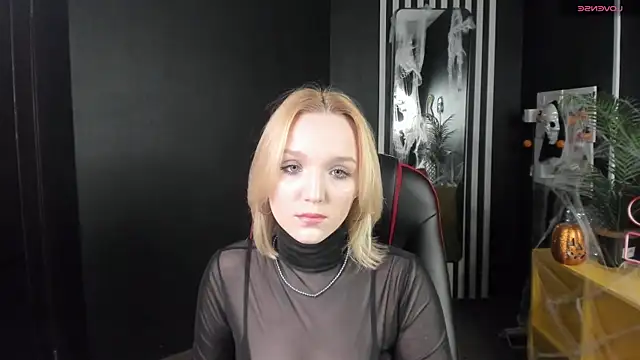 Rita Sunny online show from October 2025 10:30:01 AM