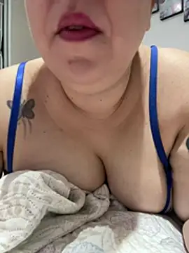 Rheetnena1 online show from May 2026 10:47:02 PM