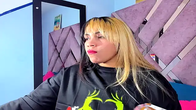 Faehlis  online show from November 2025 04:02:02 AM