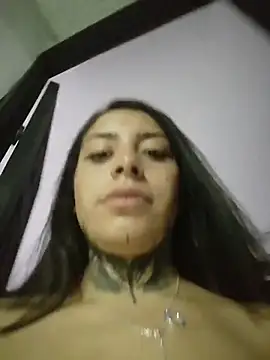 Mariam schubertt online show from December 2025 05:35:02 AM