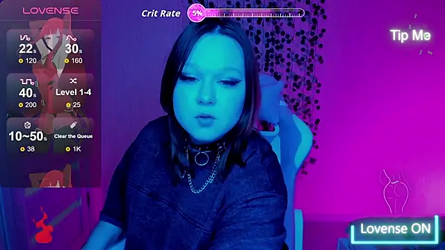 Lovly Vixen online show from October 2025 05:25:01 PM