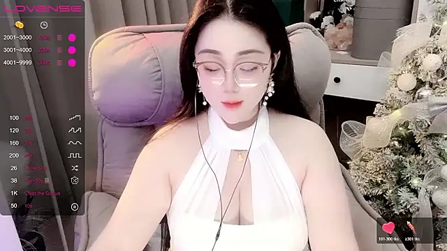 Snapshot of Monica-666888- chatting on November 2025 05:58:02 PM Monica-666888- online show from November 2025 05:58:02 PM