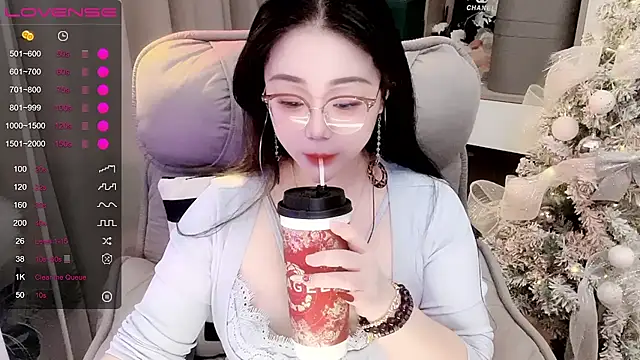 Snapshot of Monica-666888- chatting on November 2025 05:23:01 PM Monica-666888- online show from November 2025 05:23:01 PM