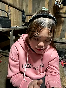 Snapshot of nachi-baby chatting on November 2025 01:37:02 PM nachi-baby online show from November 2025 01:37:02 PM