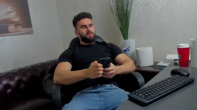 MicahLane online show from October 2025 05:20:02 AM