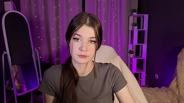 Ksarina online show from November 2025 11:30:01 AM