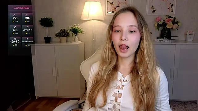 Snapshot of insaneinsomnia chatting on October 2025 09:10:01 AM insaneinsomnia online show from October 2025 09:10:01 AM