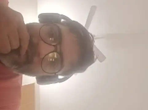 Snapshot of sharkslayer143 chatting on October 2025 10:56:02 AM sharkslayer143 online show from October 2025 10:56:02 AM