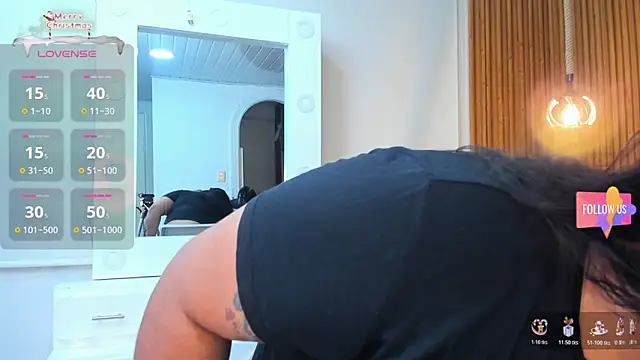 Snapshot of Hanna_curvy_ chatting on November 2025 11:11:01 AM Hanna curvy online show from November 2025 11:11:01 AM