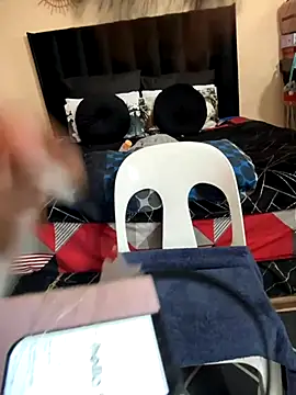 Snapshot of Nicole_bash chatting on November 2025 09:24:01 AM Nicole bash online show from November 2025 09:24:01 AM