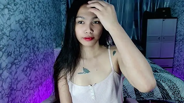 Snapshot of _Lachica_ chatting on November 2025 12:20:01 AM Lachica online show from November 2025 12:20:01 AM