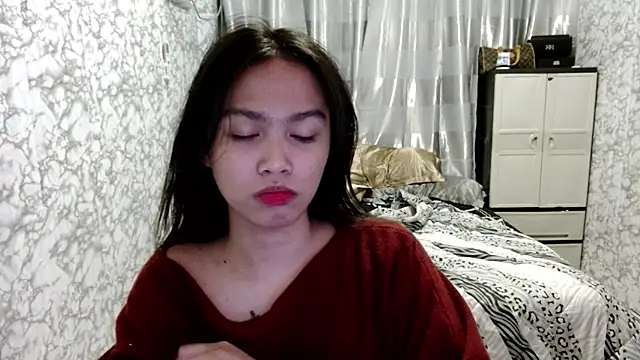 Snapshot of _Lachica_ chatting on December 2025 01:32:02 AM Lachica online show from December 2025 01:32:02 AM