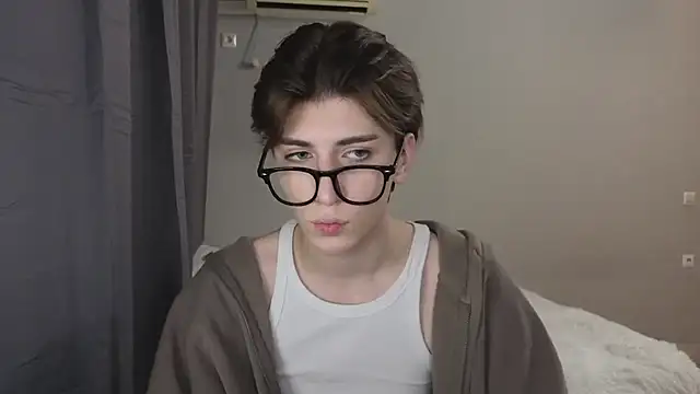 Oliver star boy  online show from October 2025 04:35:01 PM