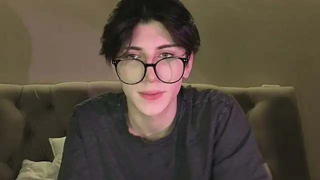 Oliver star boy  online show from February 2026 07:31:02 PM