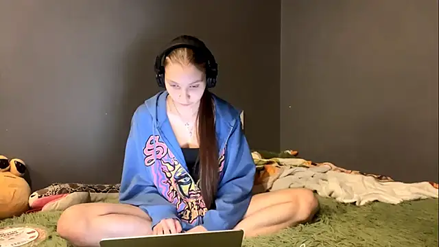 Snapshot of Softixq chatting on November 2025 04:07:02 PM Softixq online show from November 2025 04:07:02 PM