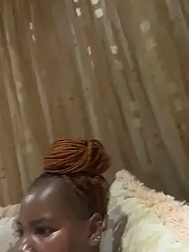 SweetCandy84 online show from December 2025 10:38:01 PM