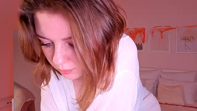 Snapshot of PollyRouge__ chatting on October 2025 01:57:02 PM PollyRouge online show from October 2025 01:57:02 PM