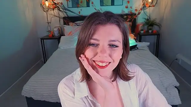 Snapshot of PollyRouge__ chatting on November 2025 02:26:01 PM PollyRouge online show from November 2025 02:26:01 PM