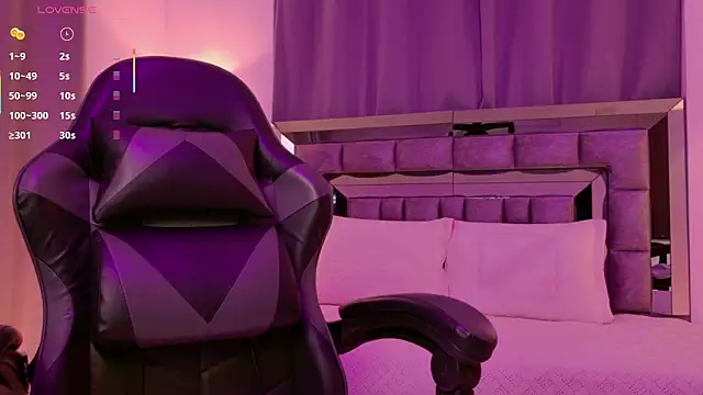 Bella Clark2 online show from December 2025 04:20:02 AM