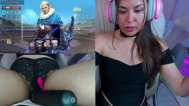 Snapshot of VenusIsLove_ chatting on March 2025 12:01:02 AM VenusIsLove online show from March 2025 12:01:02 AM