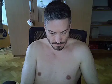 Snapshot of delayclose__ chatting on April 2026 04:01:01 PM delayclose online show from April 2026 04:01:01 PM