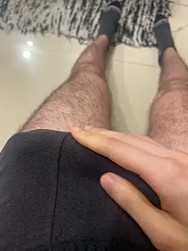 Snapshot of Alesiter chatting on October 2025 12:41:02 AM Alesiter online show from October 2025 12:41:02 AM