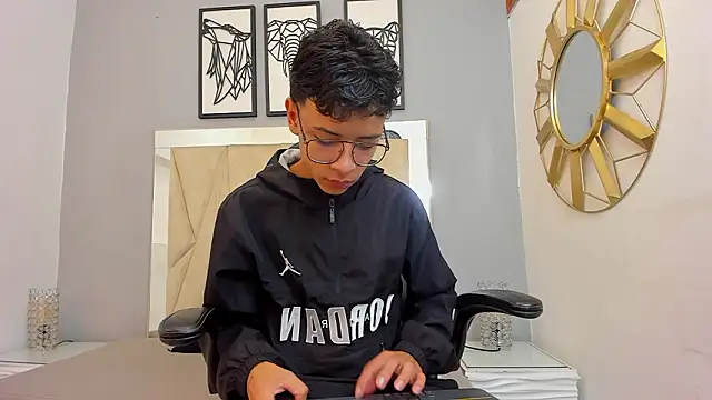 adams bobby online show from February 2026 11:09:02 AM