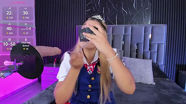 Liahfontaine online show from October 2025 11:44:02 AM