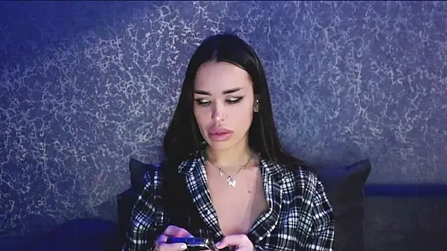 velvetveyraX online show from January 2026 03:15:01 PM