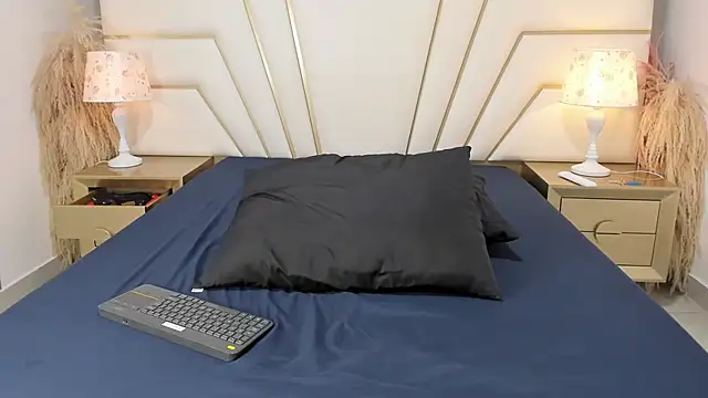 MaroxCute online show from November 2025 11:27:01 PM