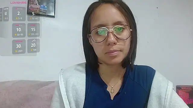 LunaaMorena online show from May 2026 01:51:01 PM
