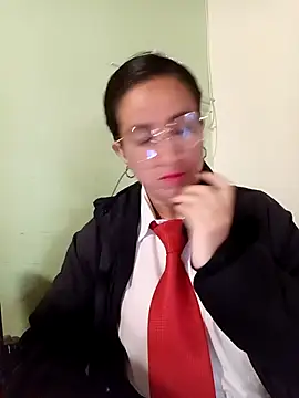 Valentina--1 online show from November 2025 12:05:02 PM