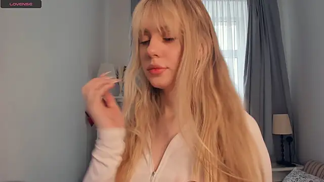 Snapshot of TessaStruble chatting on February 2026 07:37:02 AM TessaStruble online show from February 2026 07:37:02 AM