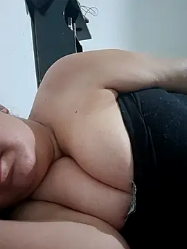 Snapshot of SaraCute_1 chatting on November 2025 02:46:01 PM SaraCute 1 online show from November 2025 02:46:01 PM