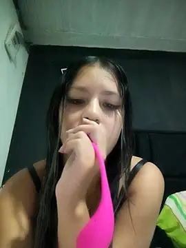 Emily Sore online show from November 2025 04:12:01 AM