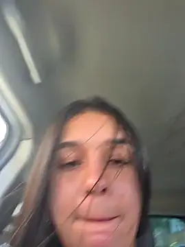 ISA NIXON online show from December 2025 05:50:01 PM