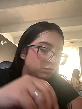 Kloe Novoa online show from January 2026 05:27:02 PM