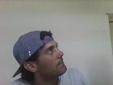 Snapshot of Capriflow chatting on December 2025 02:05:01 AM Capriflow online show from December 2025 02:05:01 AM