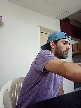 Capriflow online show from December 2025 01:14:01 AM