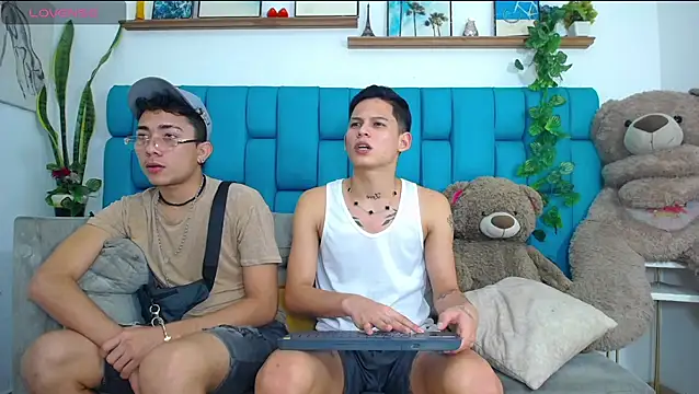 Hot Boys Latinos X online show from February 2026 10:58:01 PM