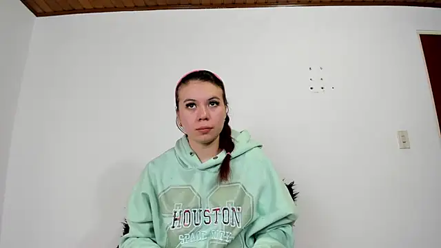 Snapshot of Vanessa_Martinz chatting on November 2025 11:55:02 AM Vanessa Martinz online show from November 2025 11:55:02 AM