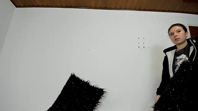 Snapshot of Vanessa_Martinz chatting on November 2025 11:54:01 AM Vanessa Martinz online show from November 2025 11:54:01 AM