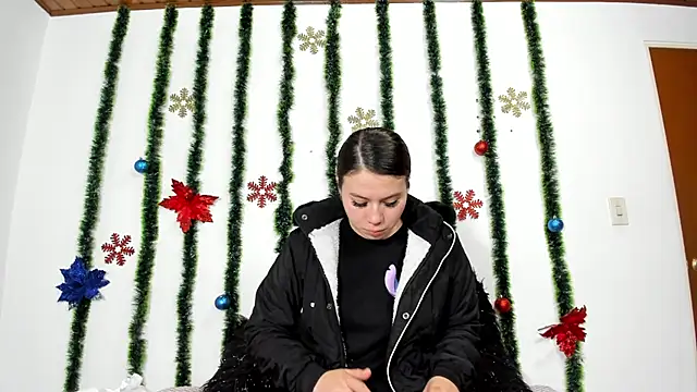 Snapshot of Vanessa_Martinz chatting on November 2025 12:11:01 PM Vanessa Martinz online show from November 2025 12:11:01 PM