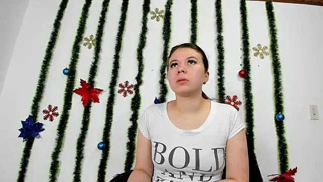 Snapshot of Vanessa_Martinz chatting on November 2025 12:20:01 PM Vanessa Martinz online show from November 2025 12:20:01 PM