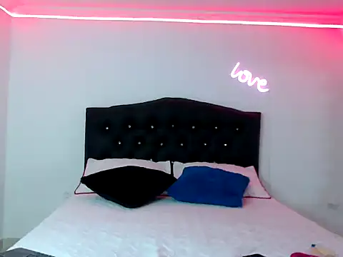 Snapshot of Samantha_cubter chatting on November 2025 02:43:02 AM Samantha cubter online show from November 2025 02:43:02 AM