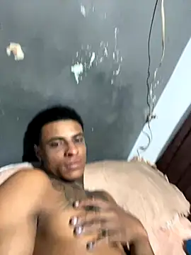 Snapshot of Guilps chatting on October 2025 09:17:02 PM Guilps online show from October 2025 09:17:02 PM