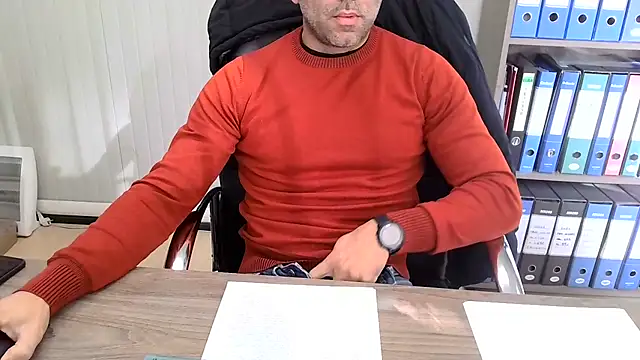 Evasionee online show from November 2025 08:48:02 AM