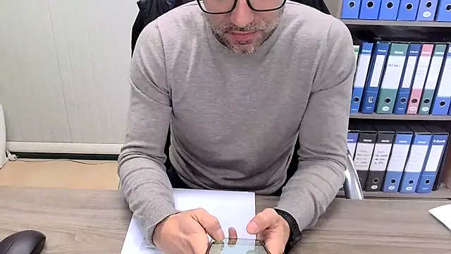 Evasionee online show from December 2025 08:34:01 AM