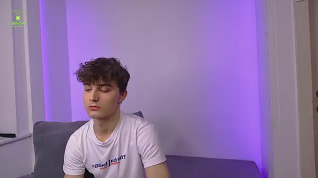 Snapshot of Richard_steele_hot chatting on November 2025 03:23:02 PM Richard steele hot online show from November 2025 03:23:02 PM